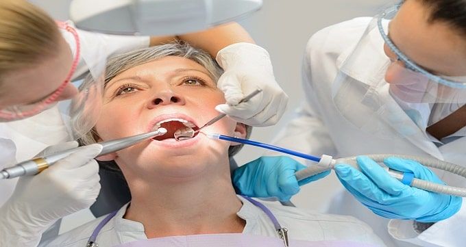 ویژگی بهترین جراح دندانپزشک در ایران