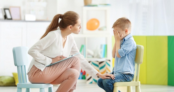 روان درمانگر کودک و روان شناس کودک چه تفاوتی دارند؟